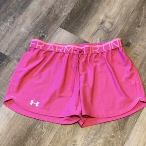 Under Armour Short Shorts